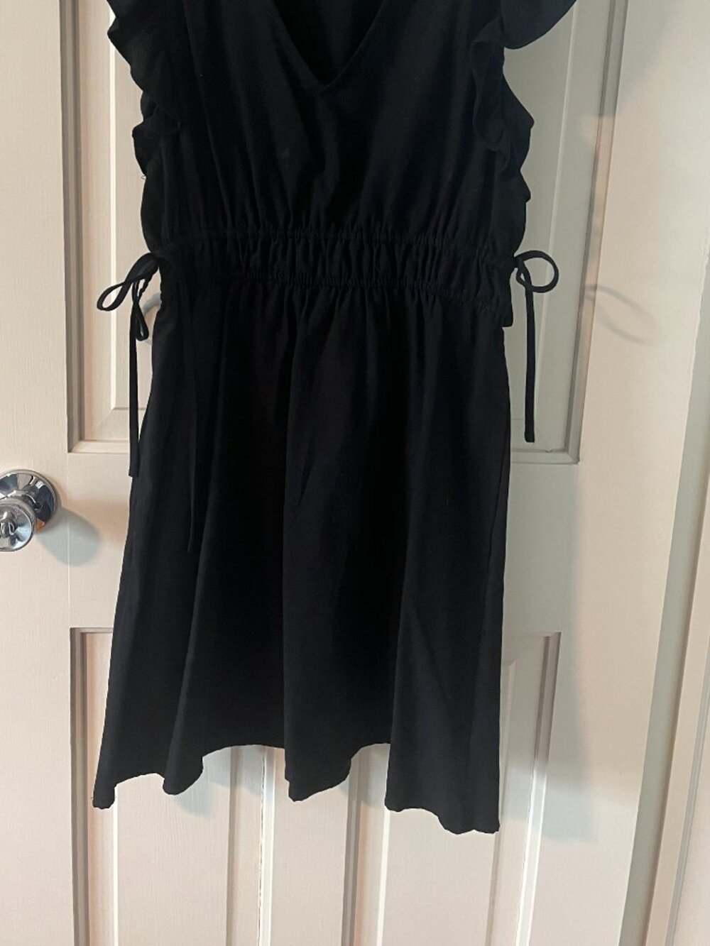 Universal Thread LBD - Picture 2 of 2